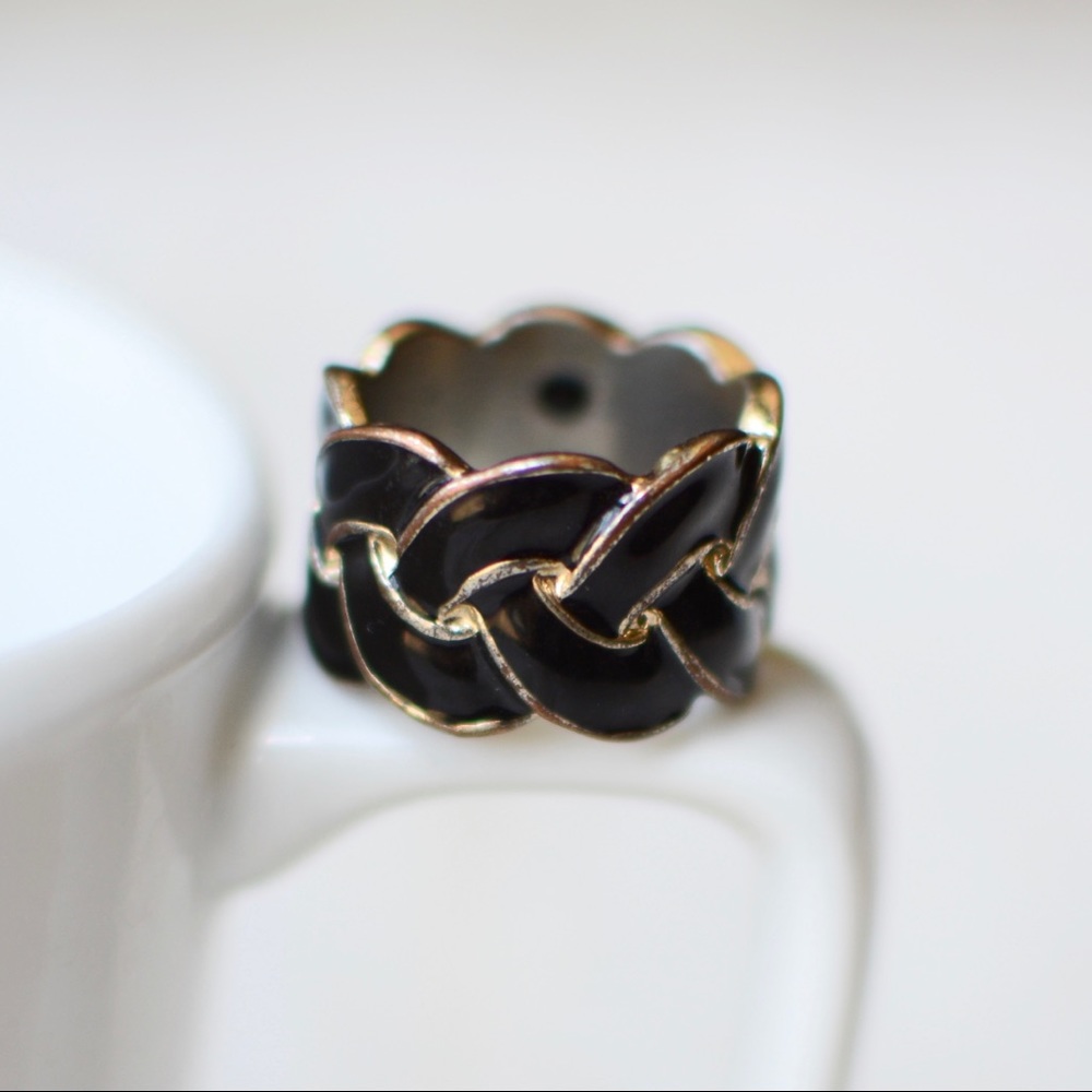Ring Black and Gold Color Shiny Chunky Thick Twist Braided Approximate Size 6